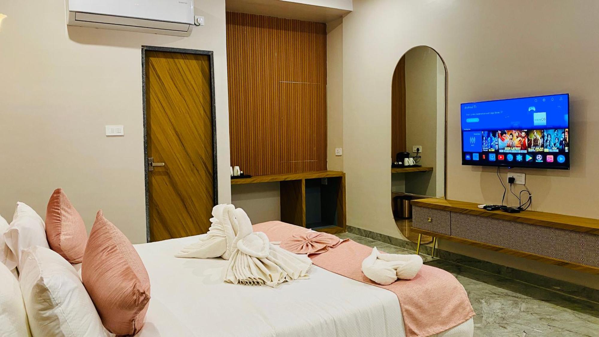 Anantara Club And Resort, Ujjain Esterno foto